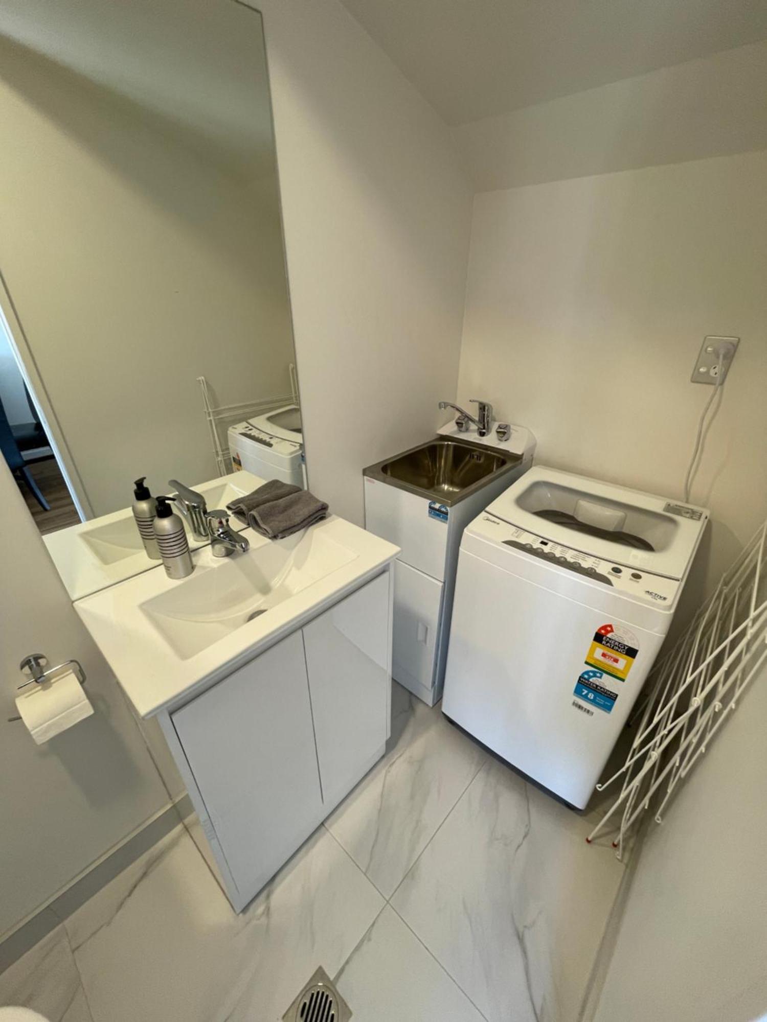 Modern By The Reserve Ferienhaus