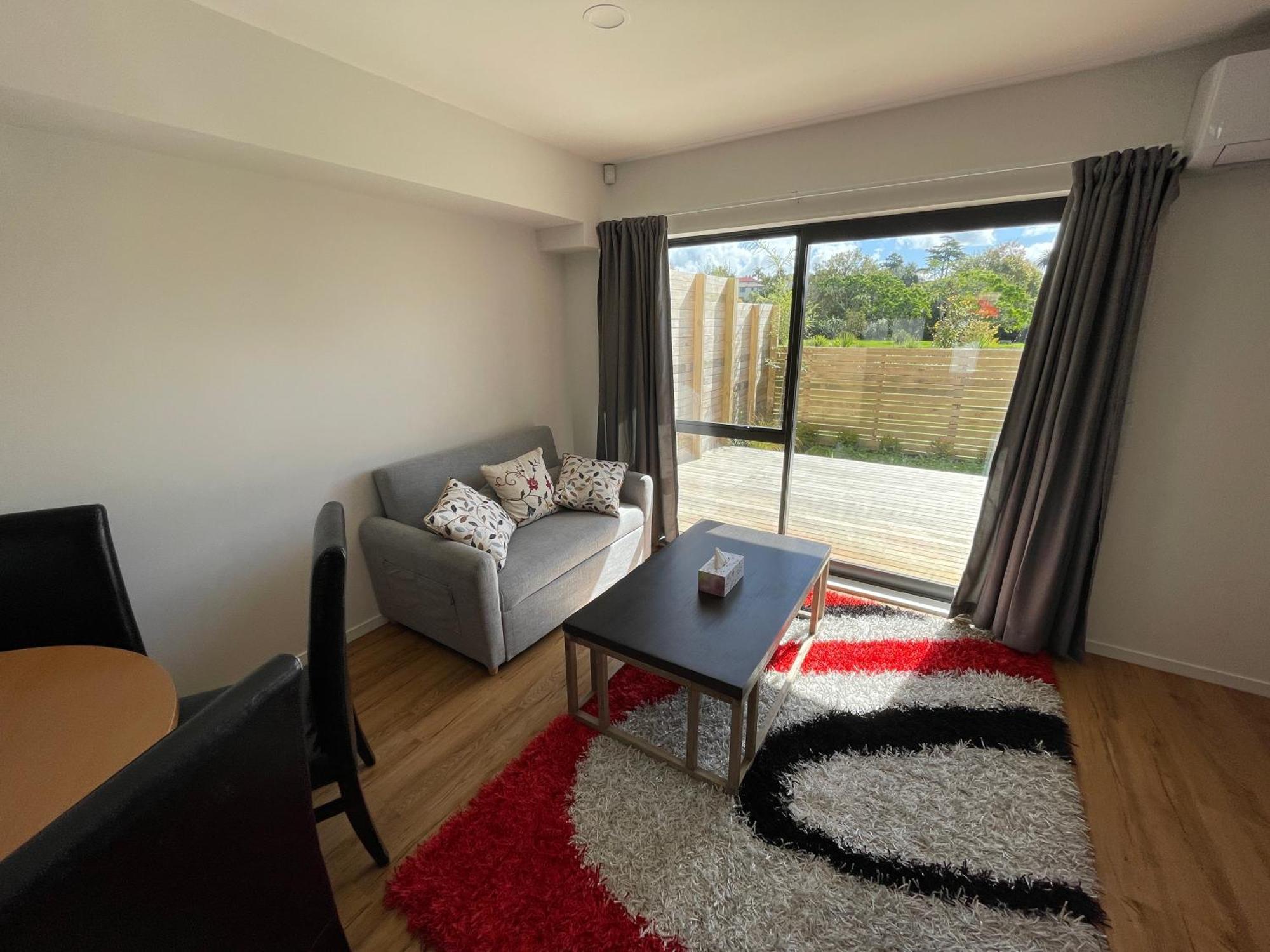 Modern By The Reserve Ferienhaus Auckland